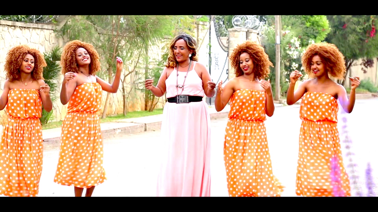Tesfanesh Kbede - Na Hule(ና ሁሌ) - New Ethiopian Music 2017(Official Video)