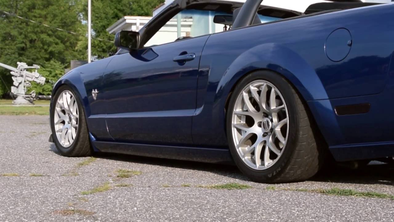 Bagged Mustang | H&S Media