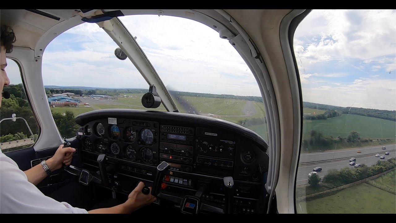 Wycombe Airpark Approach from 2000ft - Bounced Landing Recovery.