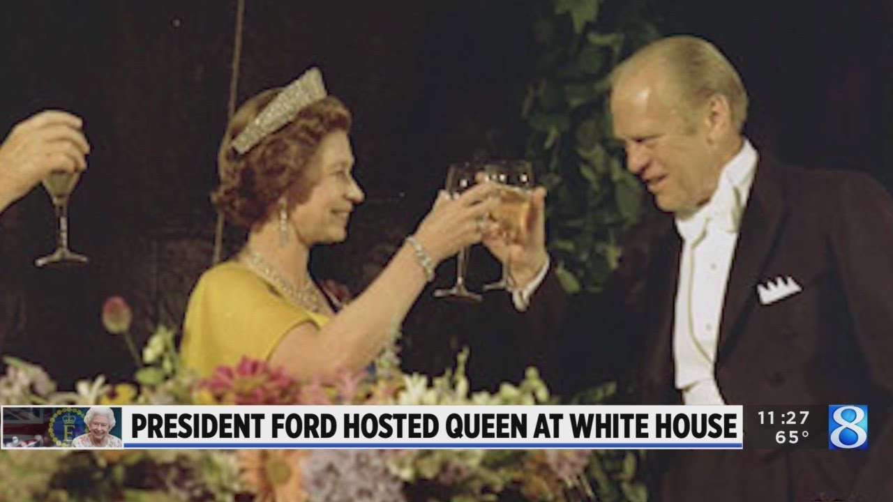 President Ford hosted the Queen at White House