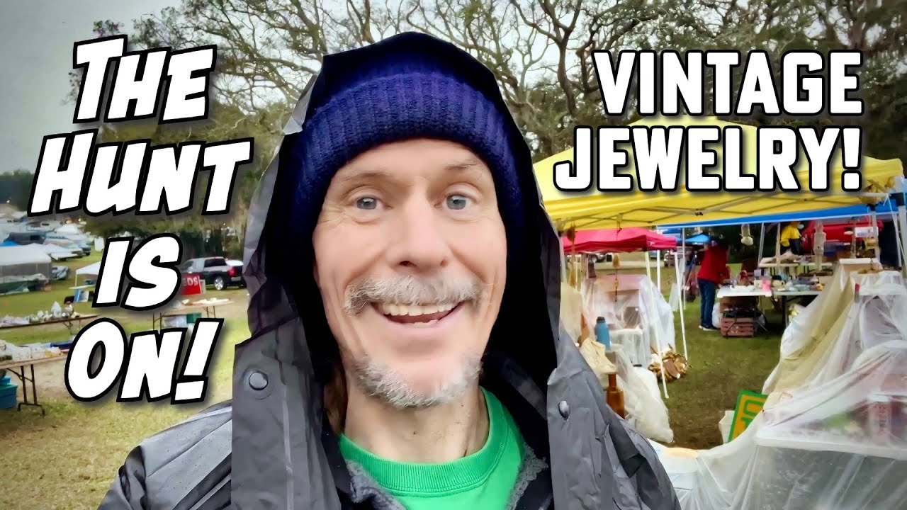 Rainy Day Vintage Shopping Spree at Big Antique Flea Market!