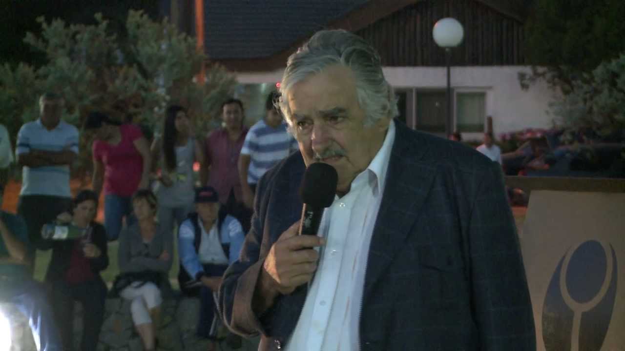 Presidente Mujica particip&oacute; de un nuevo aniversario del nacimiento de L&iacute;ber Seregni