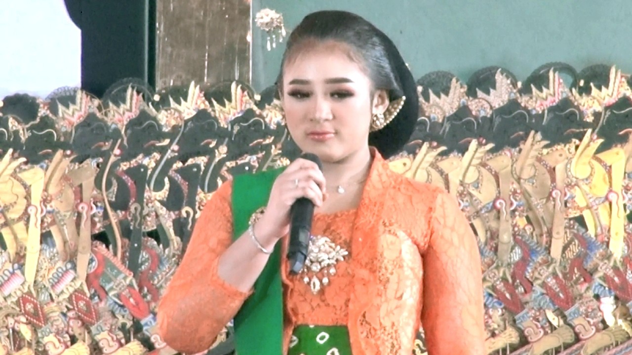 NIKEN SALINDRY UDUR KARO KI CAHYO KUNTADI GAWE GUYU KEMEKEL