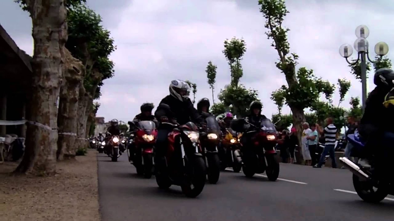 Concentration moto de La R&eacute;ole 2011 - partie 06 - Arriv&eacute;e &agrave; LA REOLE