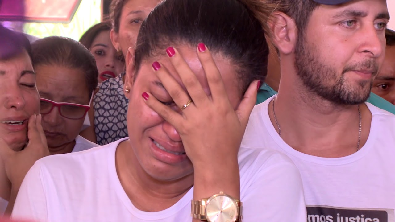 (Edição 06/11): Dor e comoção marcam enterro de Alanna Ludmilla