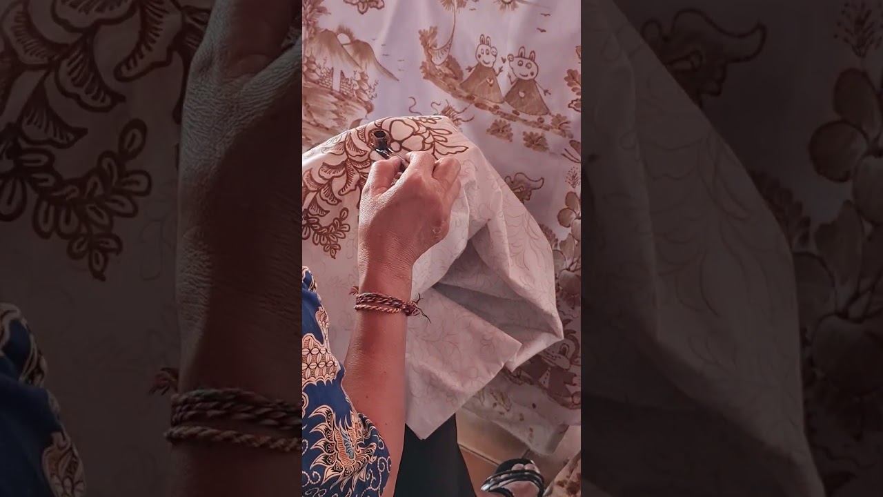 This is how the original batik are printed, no wonder it is a bit expensive.