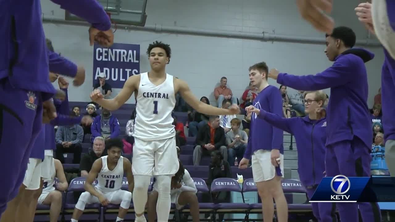 Omaha Central features top basketball player in the state