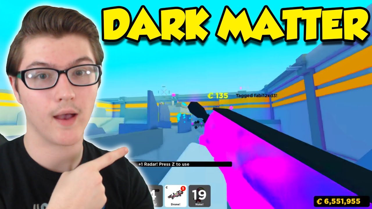 Reacting to DARK MATTER GUN in Roblox BIG Paintball!