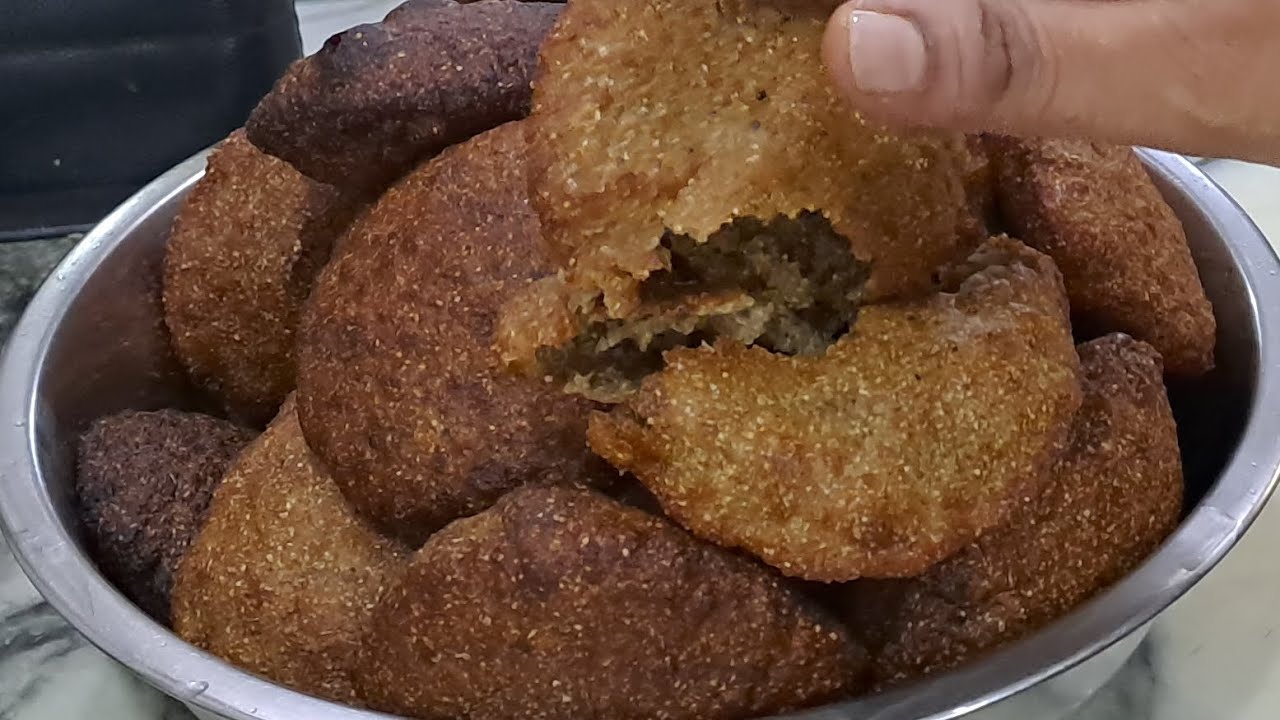 అమ్మమ్మలు బాపమ్మల కాలం నాటి సజ్జ బూరెలు#like #share #food #vlog #😋👌
