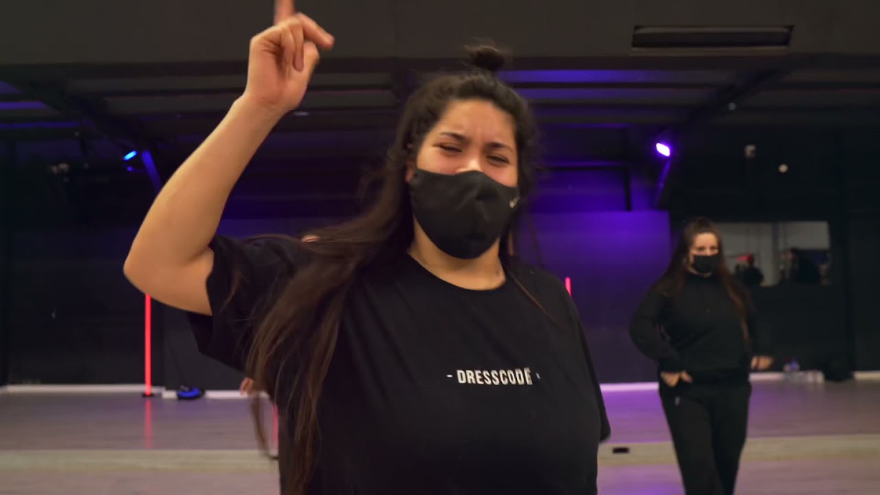 EN LA OSCURIDAD - LIT KILLAH y MARIA BECERRA // Coreografía Belen García