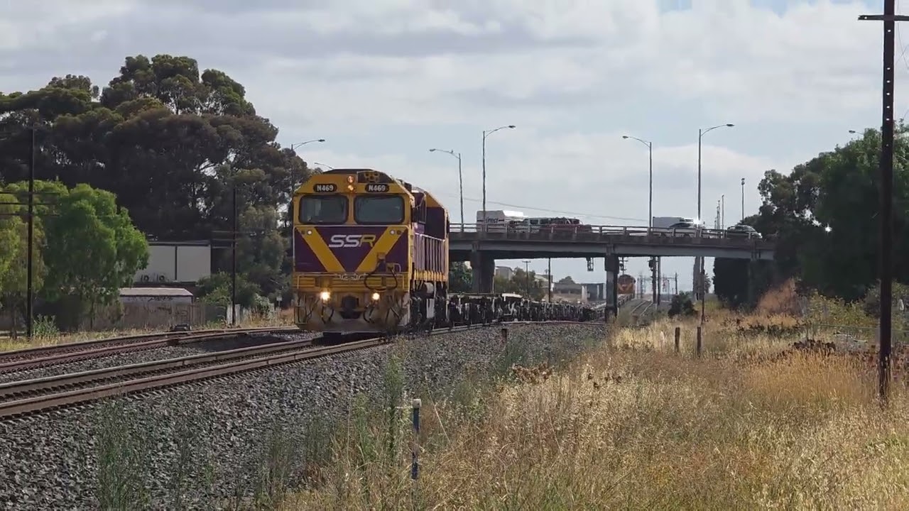 SSR N469 N547 6914V train Sunshine North