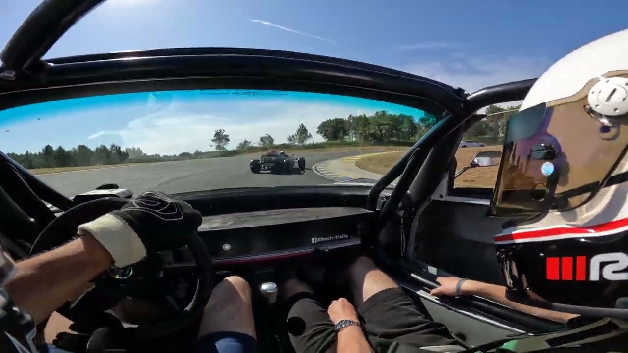 Opel speedster vs ariel atom4 