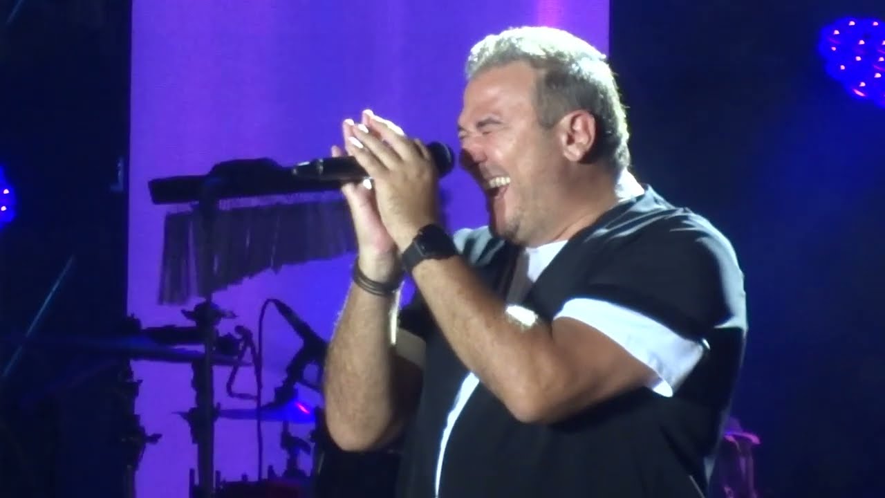 Μείνε λίγο στην γραμμή \ Αντώνης Ρεμος \ live κατρακειο