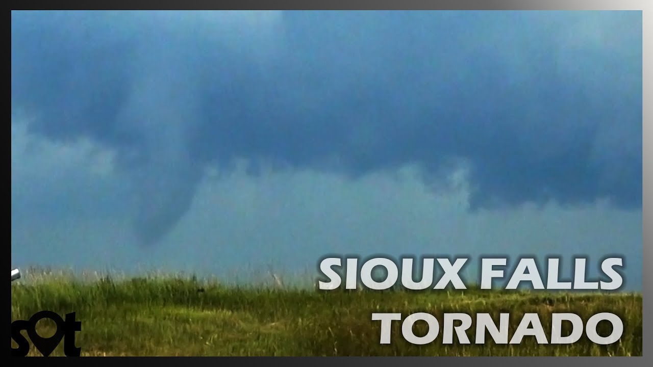 Tornado from my Front Lawn! - Sioux Falls, SD (Crooks SD) Surprise Twister 7-18-19