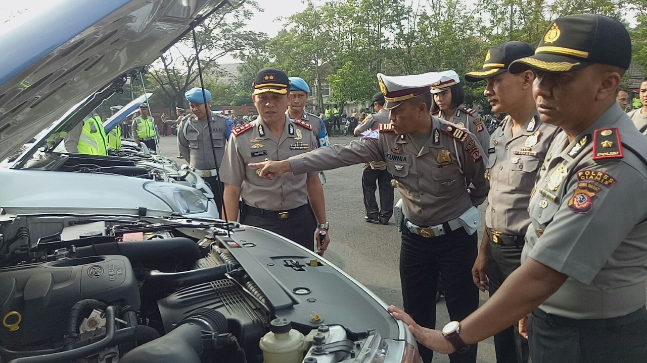 Kapolres Ciamis Periksa Kendaraan Dinas