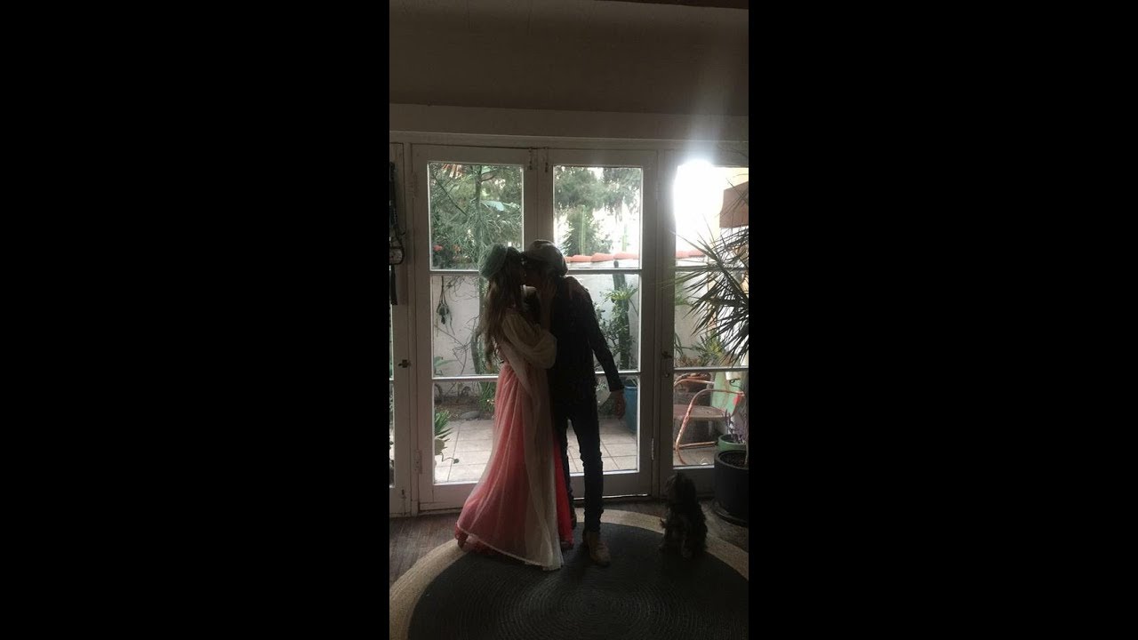 LP   Laura Pergolizzi and Lauren Ruth Ward and Frends  Christmas Time  plus instastory