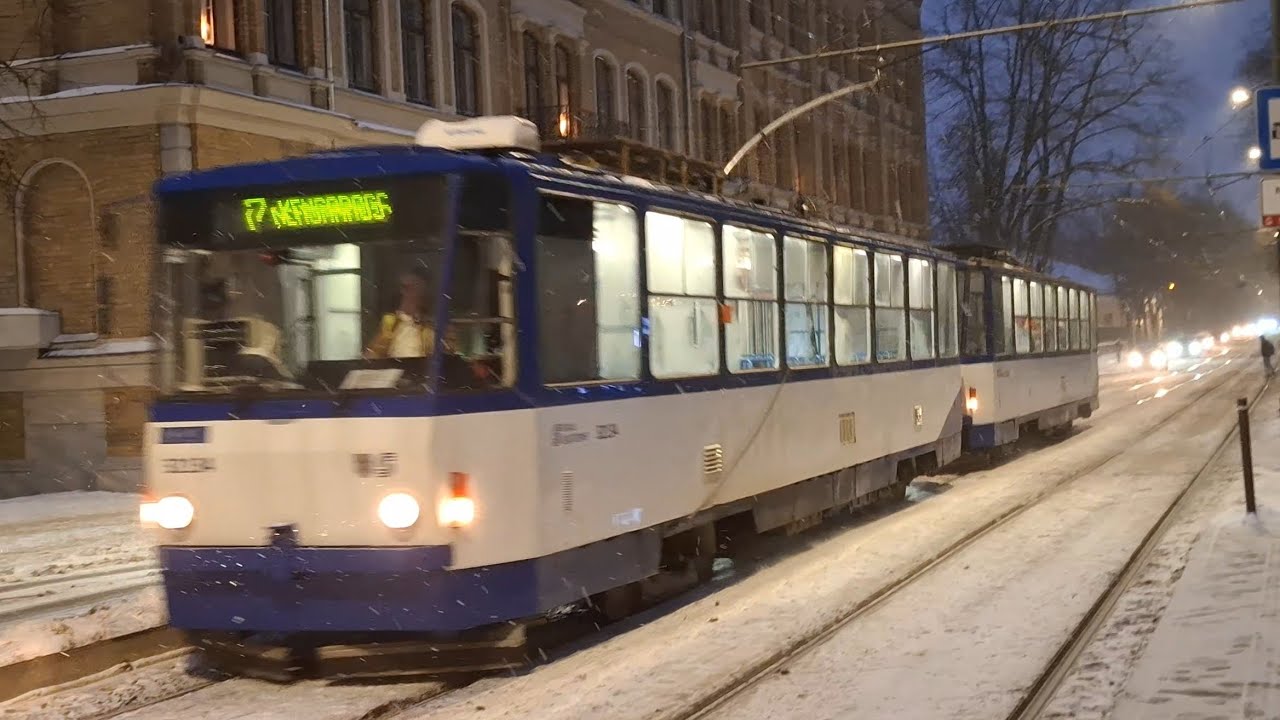 Tatra T6B5SU- 32134 + 32145 arrives at the stop Nacionālais Teātris