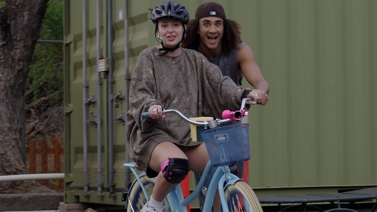 MAKOA FINALLY TAUGHT ME HOW TO RIDE A BIKE. (traumatic)