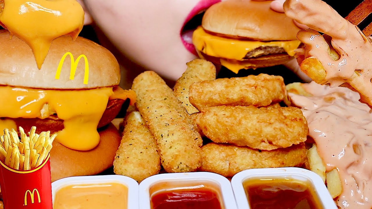 ASMR MCDONALDS CHEESE BURGERS, NUGGETS AND ANIMAL STYLE FRIES EATING MUKBANG NO TALKING