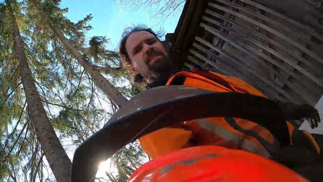 Saha,kirves,kiilat,Stalpen eli Partaorava puunkaadossa