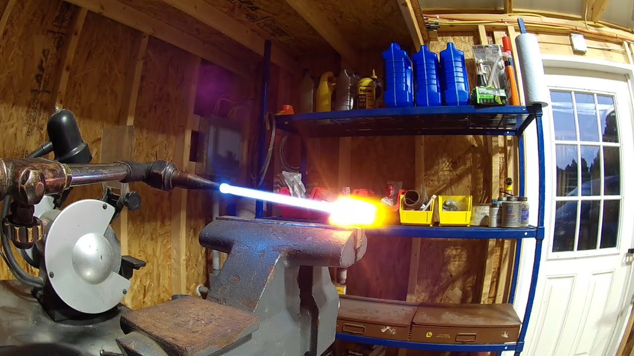 Crayons/wax? Do they help with removing rusty bolts or nuts? 100% proof!