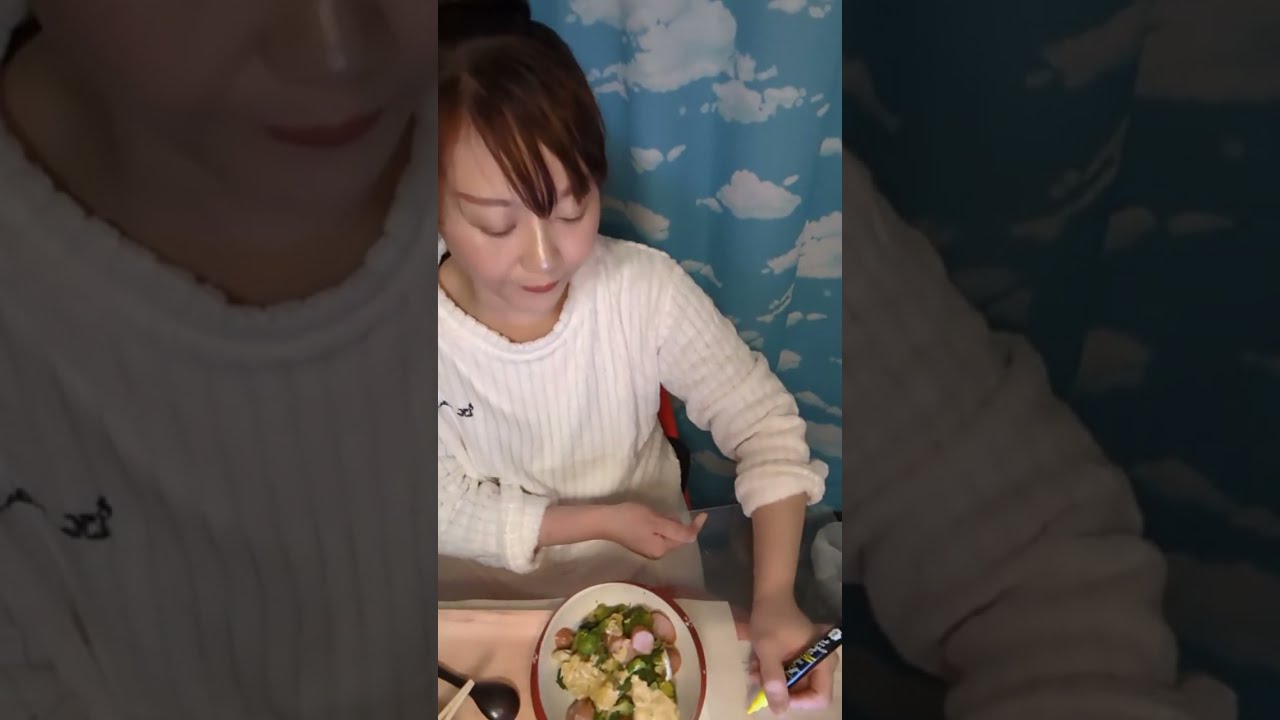 ふたりぐらし がライブ配信中！