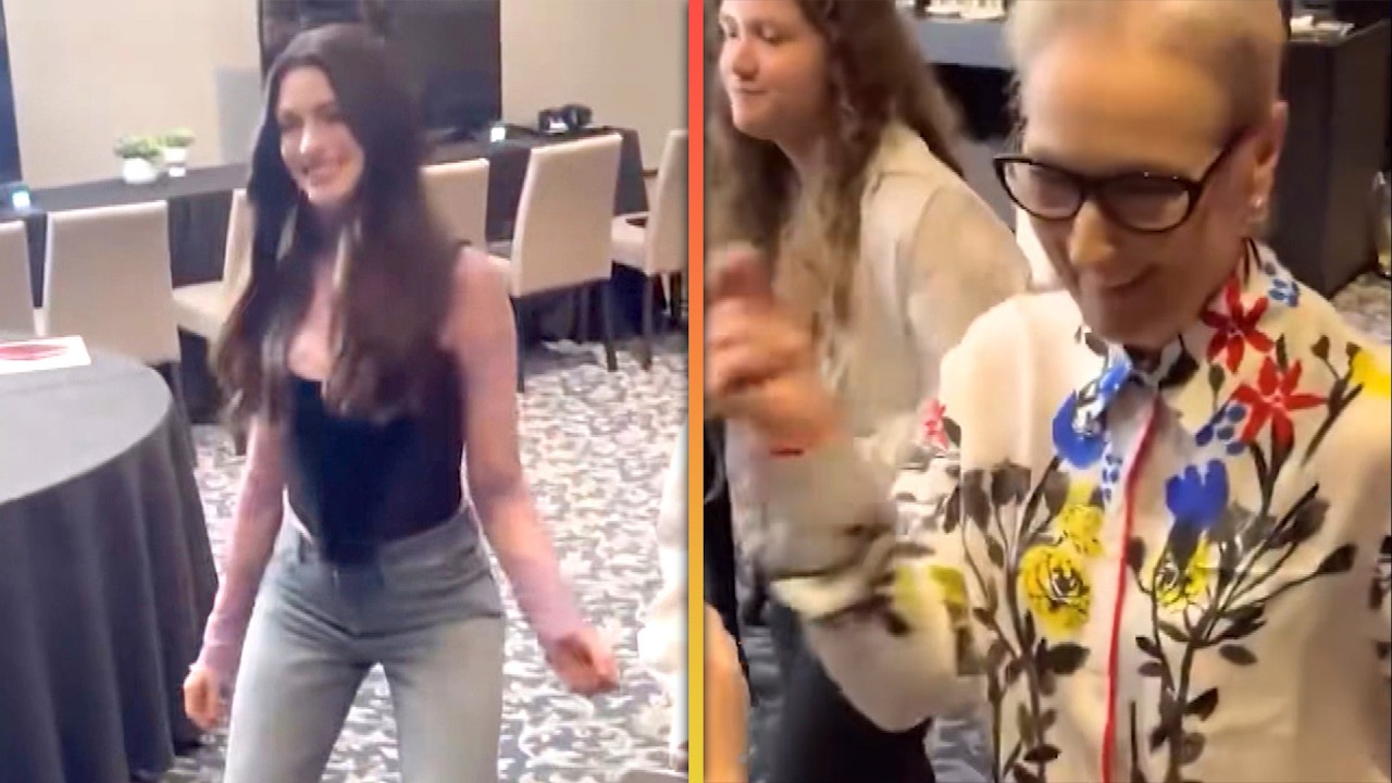 Meryl Streep & Anne Hathaway DANCE to Los &Aacute;ngeles Azules as They Debut Devil Wears Prada 2 in Mexico