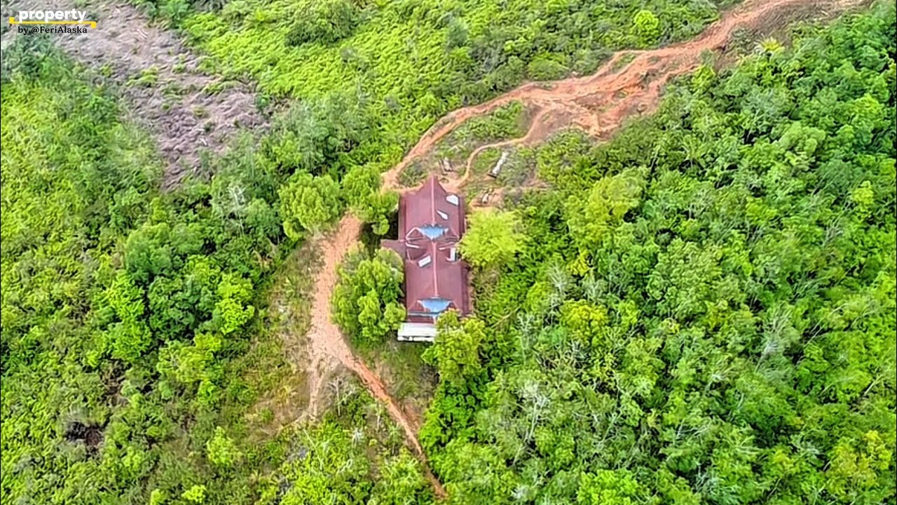MAKAM PANJANG (OMPU PERMATA SAPIHAK) YANG BERADA DI KAB.PADANG LAWAS - SUMUT
