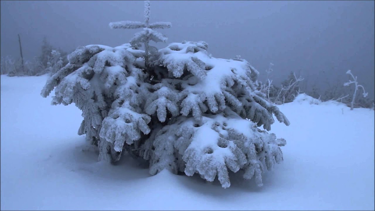 Wintereinbruch im Erzgebirge