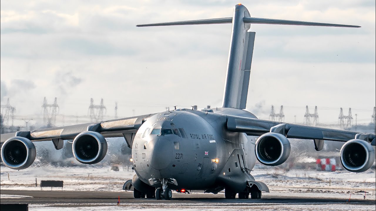 RAF C-17A Globemaster III at YYZ 
