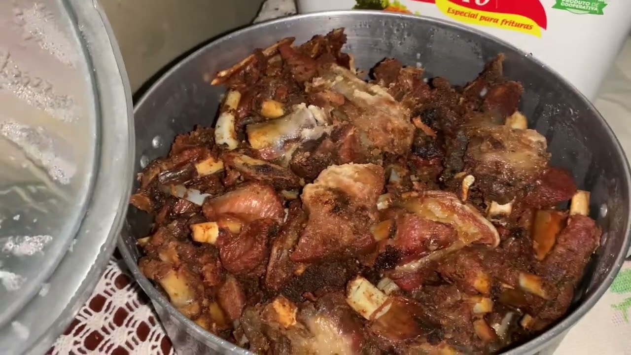 Rotina de dona de casa , almoço de domingo carne de porco,broa de fubá  e fui no shopping 🥰😘🥰