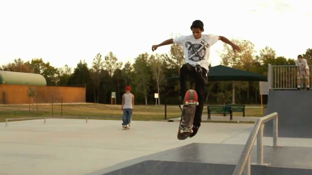 [Tre Flip Tail Grab] with Cisco Romalho