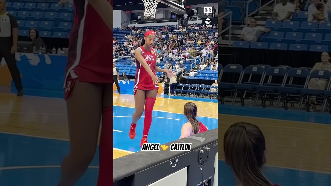 Angel Reese helps up Caitlin Clark after hard foul 🤝💯 @FIBA #fibawwc