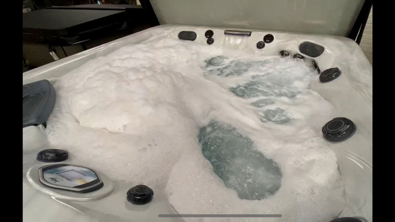 4 Causes of Foamy Hot Tub Water
