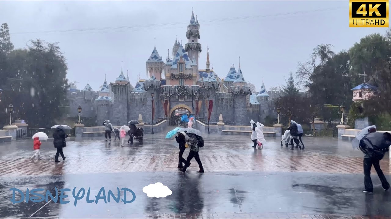 STORMY 🌧️ 💨 💧DISNEYLAND WALK THROUGH IN WORST RAIN OF THE YEAR