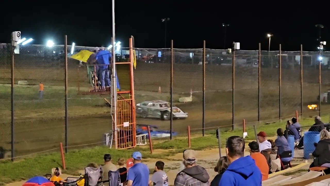 Midwest Modified Feature Outlaw Night Nevada Speedway