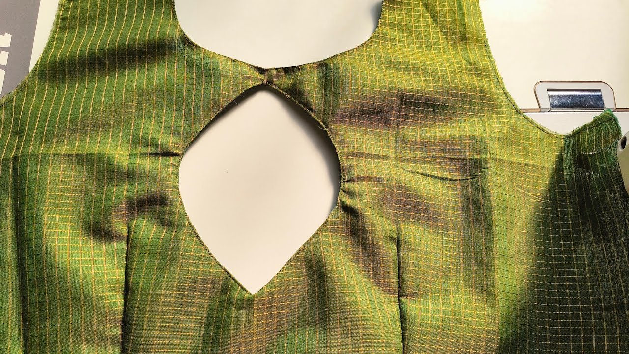 Blouse design in easy way #blouse #design #stiching 