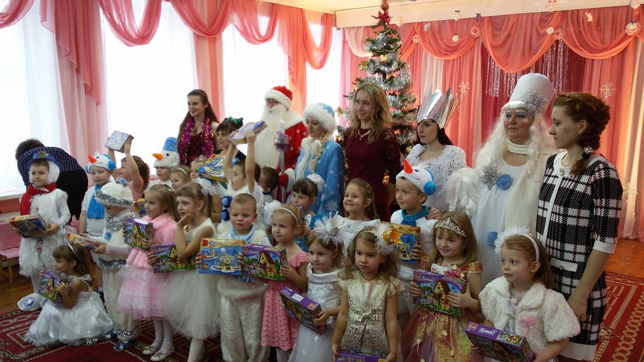 Новогодний утренник ДЦРР 32 Мозырь 2016 12 29