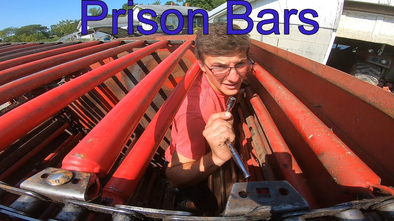 Keep the Bars Tight on New Holland Chain Balers