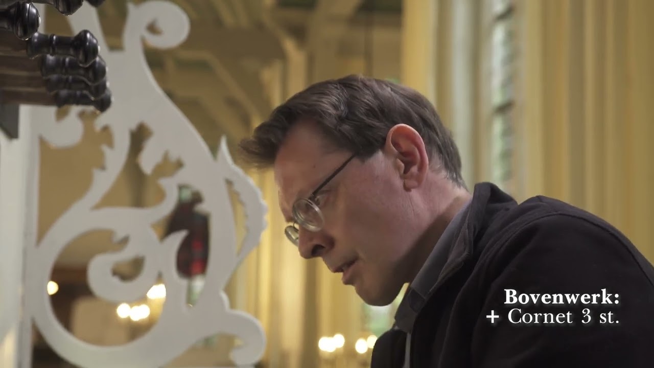 Frank van Wijk speelt in de PKN kerk in Stompetoren
