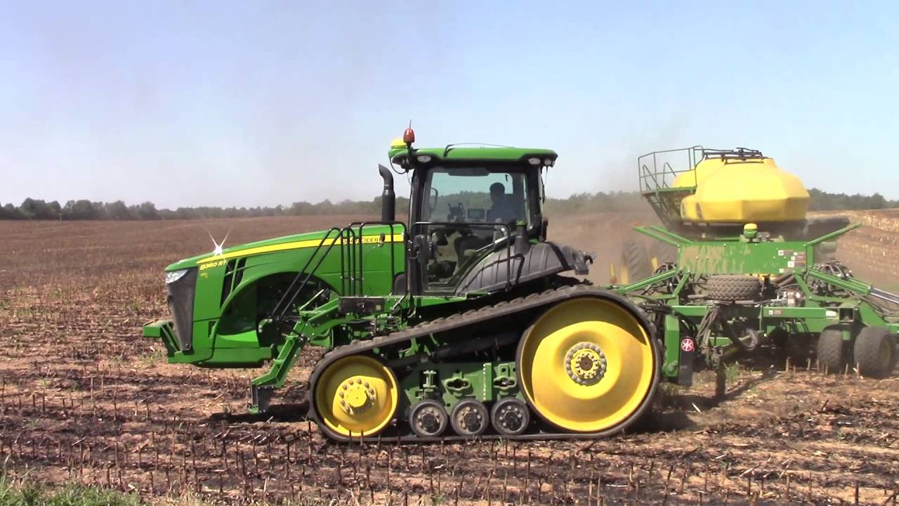 360 hp John Deere 8360RT Seeding Canola 40ft Per Pass