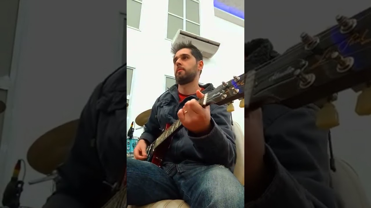 Danilo Macapá tocando Hino 20 da harpa cristã groove baixo batera hino da harpa