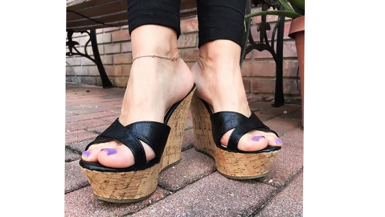 Sophisticated collection of platform wedge heel mule sandals for ladies #wedgemules #mulesandals.