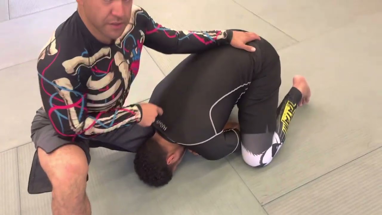 Turtle Guard - No Gi - Sankaku (Triangle)