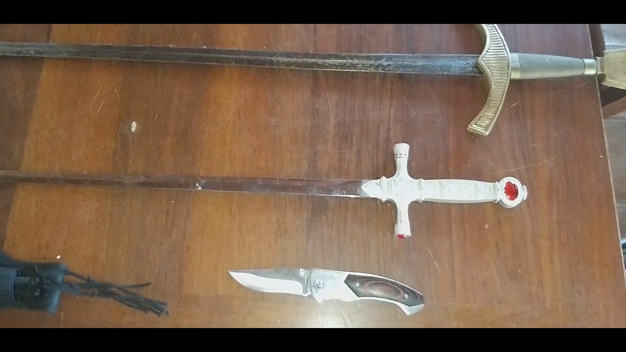 armi medievali e storia medievale spade balestre archi e pugnali...medieval story and weapon