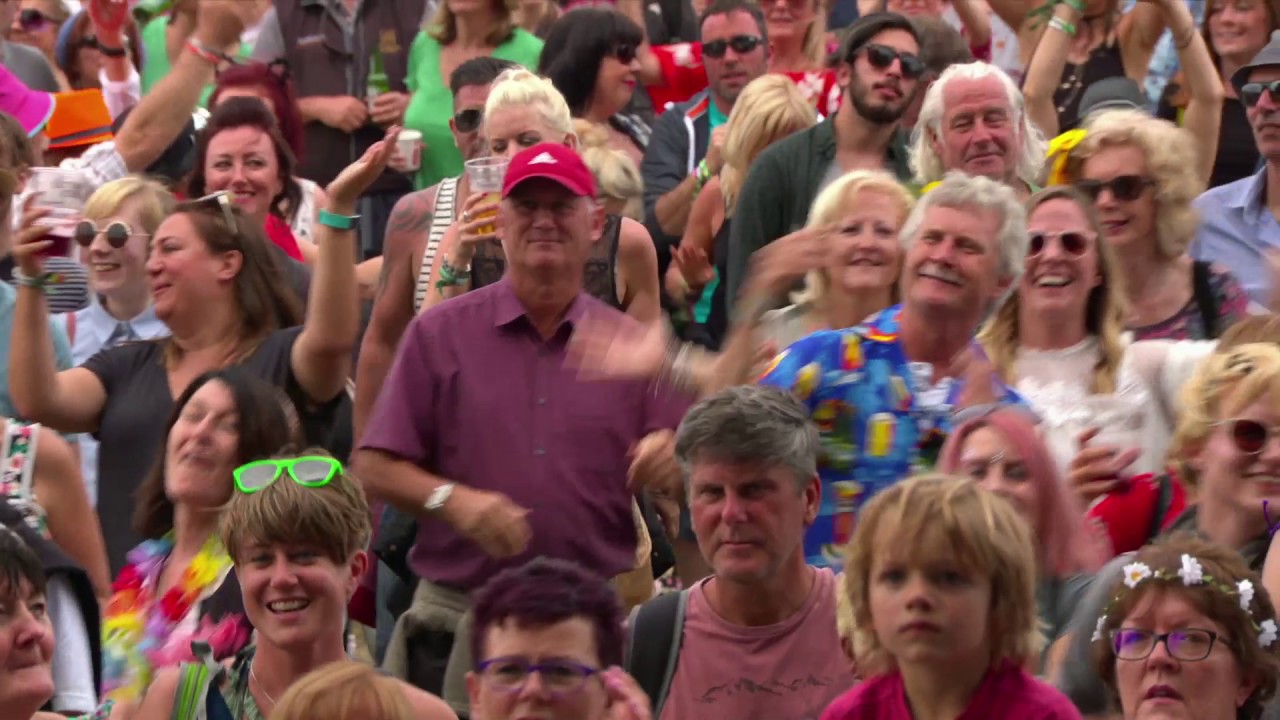 Jack Savoretti performing Back Where I Belong live at The Isle of Wight Festival 2017