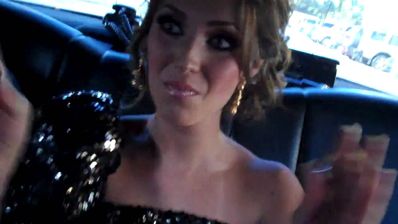 ANAHI COMIENZA UNA HISTORIA DE MAGIA...