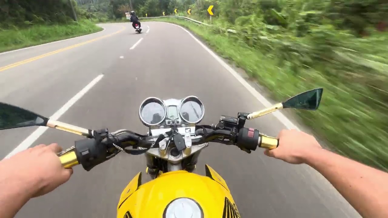 cbx twister 250 💛 #motos #twister #cbx250 #honda #twister250 #rolêdemoto #hondatwister 