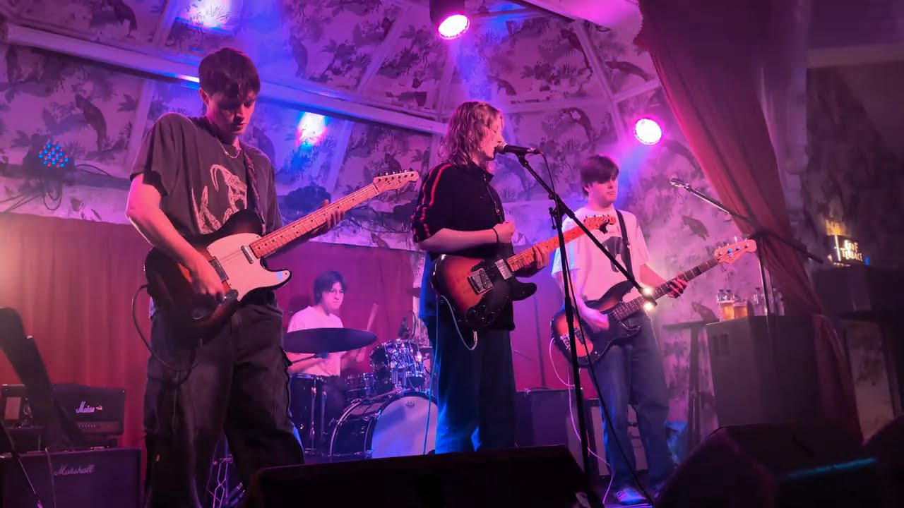 Rollups - Bite My Tongue [Live at the Deaf Institute, 19/02/2026]
