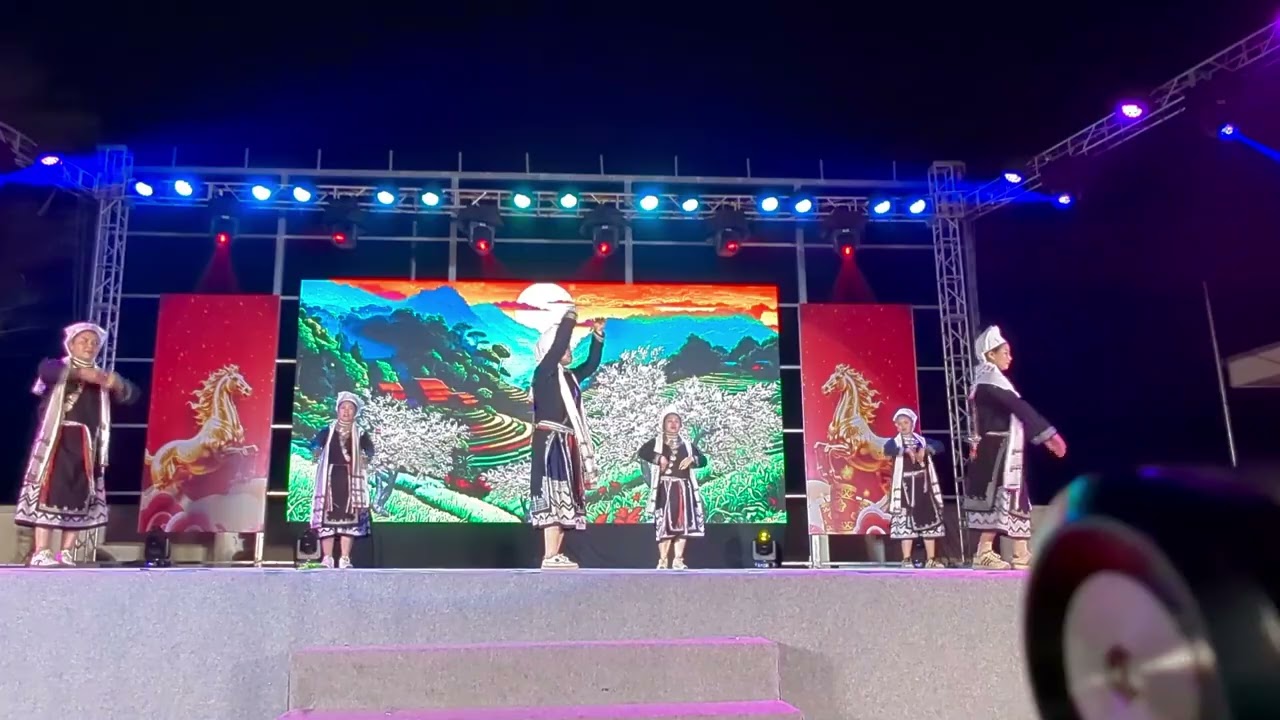 Tiếng Khèn Mùa Hoa Ban Nở - Phiên bản vùng cao - Lão Bà Bà TV